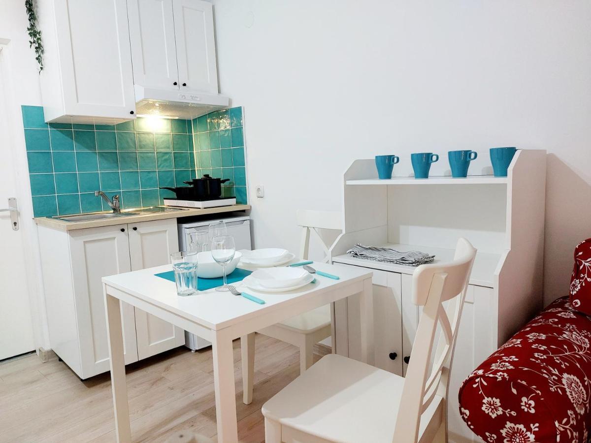 Sha La La - Charming, Unique Studio In A Historic Building Next To A Castle, Wifi, Smart Tv, Washer-Dryer Bakar Buitenkant foto